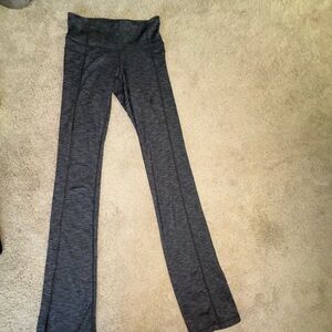 ATHLETA gray boot, cut leggings size XXS